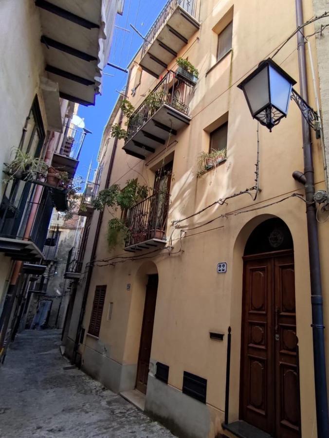 100 Passi Castelbuono Experience Villa Luaran gambar